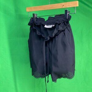 Black Shorts Lace Design Size 4 worn 2x - Arde Style